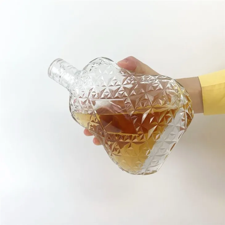 Diamond Engraved Guitar Shaped Glass Liquor Bottle 700ml